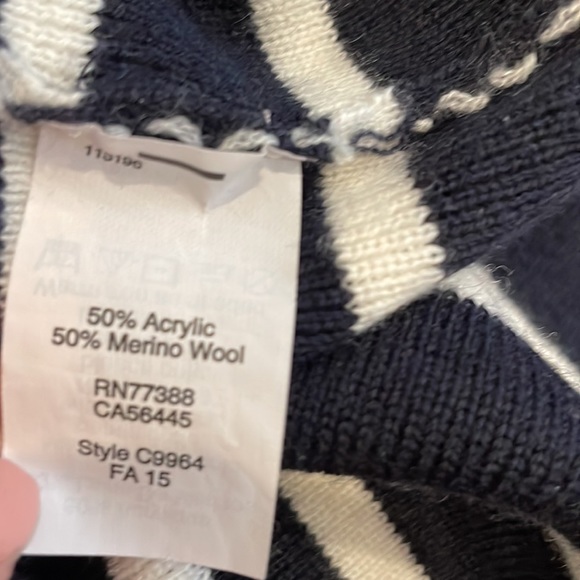 Sweater - Picture 5 of 5